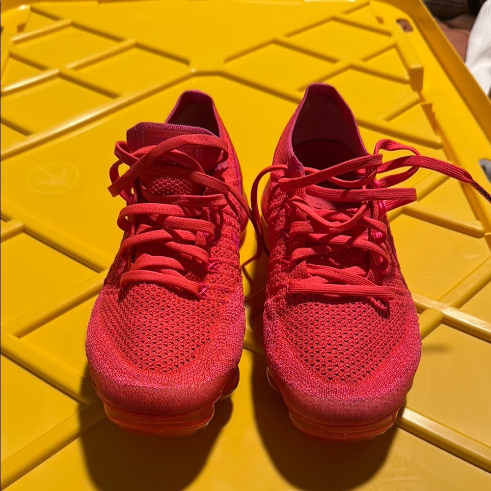 Women's Electric Pink Vapormax
